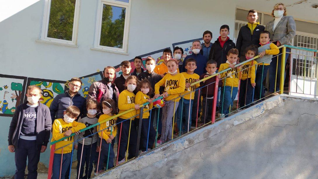 Dursunbey Mesleki Eğitim Merkezi Kardeş Okulu Gökçedağ İlkokulu'nu Ziyaret Etti
