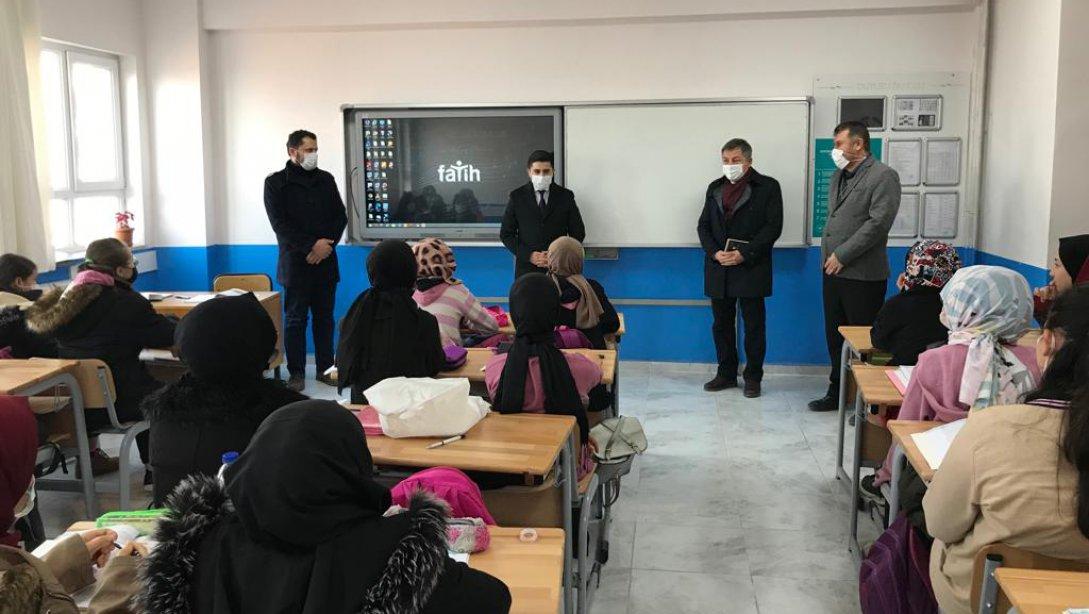 Şehit Ömer Halisdemir İmam Hatip Ortaokulu'na Ziyaret 