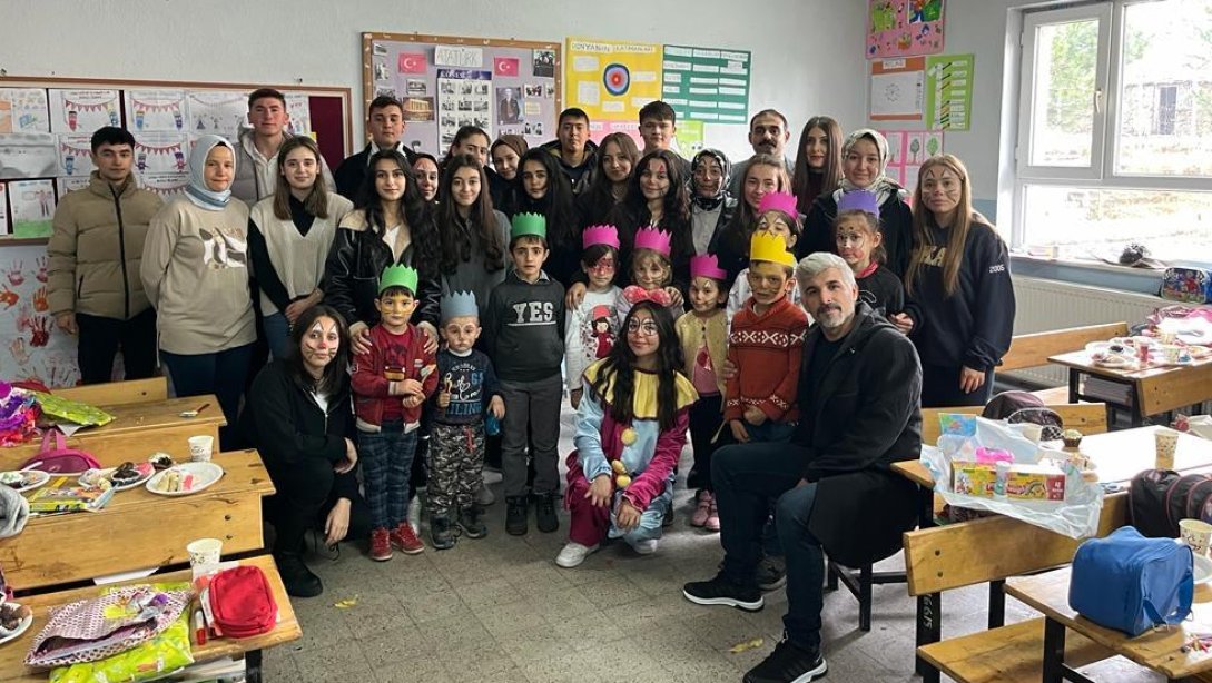 Mustafa Korkmaz Anadolu Lisesi Kardeş Okulu Sağırlar İlkokulu'nu Ziyaret Etti.